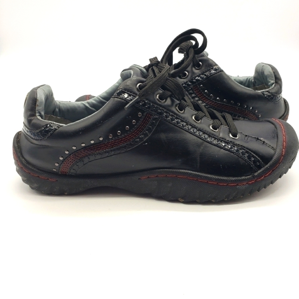 Women's Black Leather Casual Lace-Up Sneakers